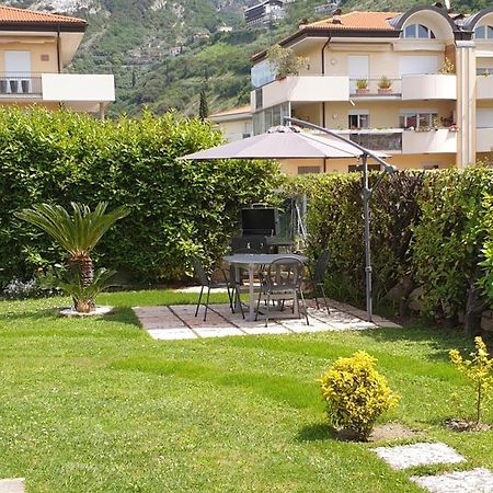 Sam&Sun Apartment Torbole Sul Garda Bagian luar foto