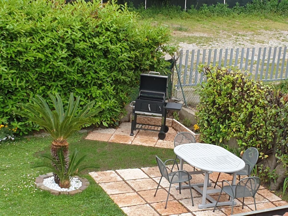 Sam&Sun Apartment Torbole Sul Garda Bagian luar foto