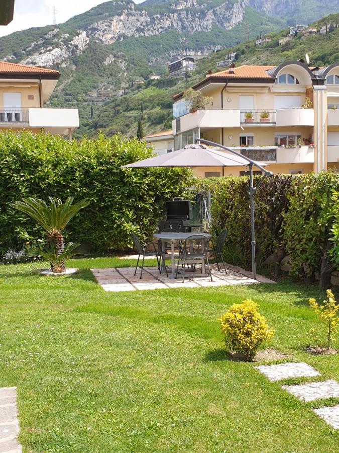 Sam&Sun Apartment Torbole Sul Garda Bagian luar foto