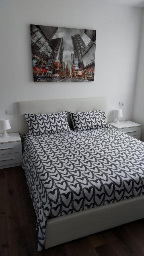 Sam&Sun Apartment Torbole Sul Garda Bagian luar foto