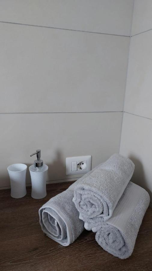 Sam&Sun Apartment Torbole Sul Garda Bagian luar foto