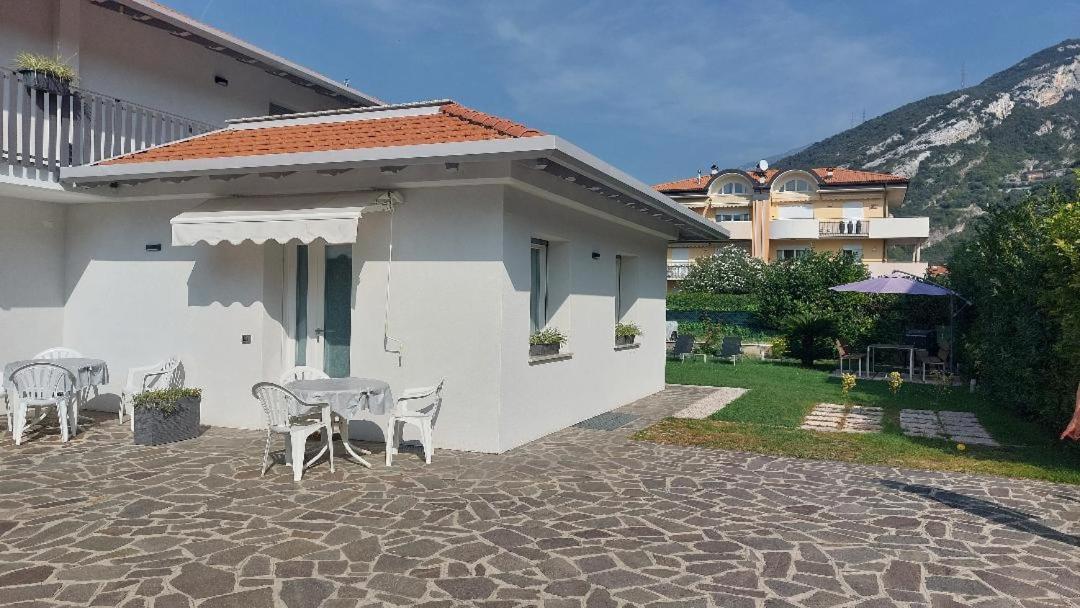 Sam&Sun Apartment Torbole Sul Garda Bagian luar foto